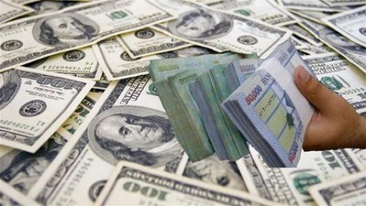 الدولار يتراجع إلى 1530 ليرة وهدوء الأسواق المالية حذر