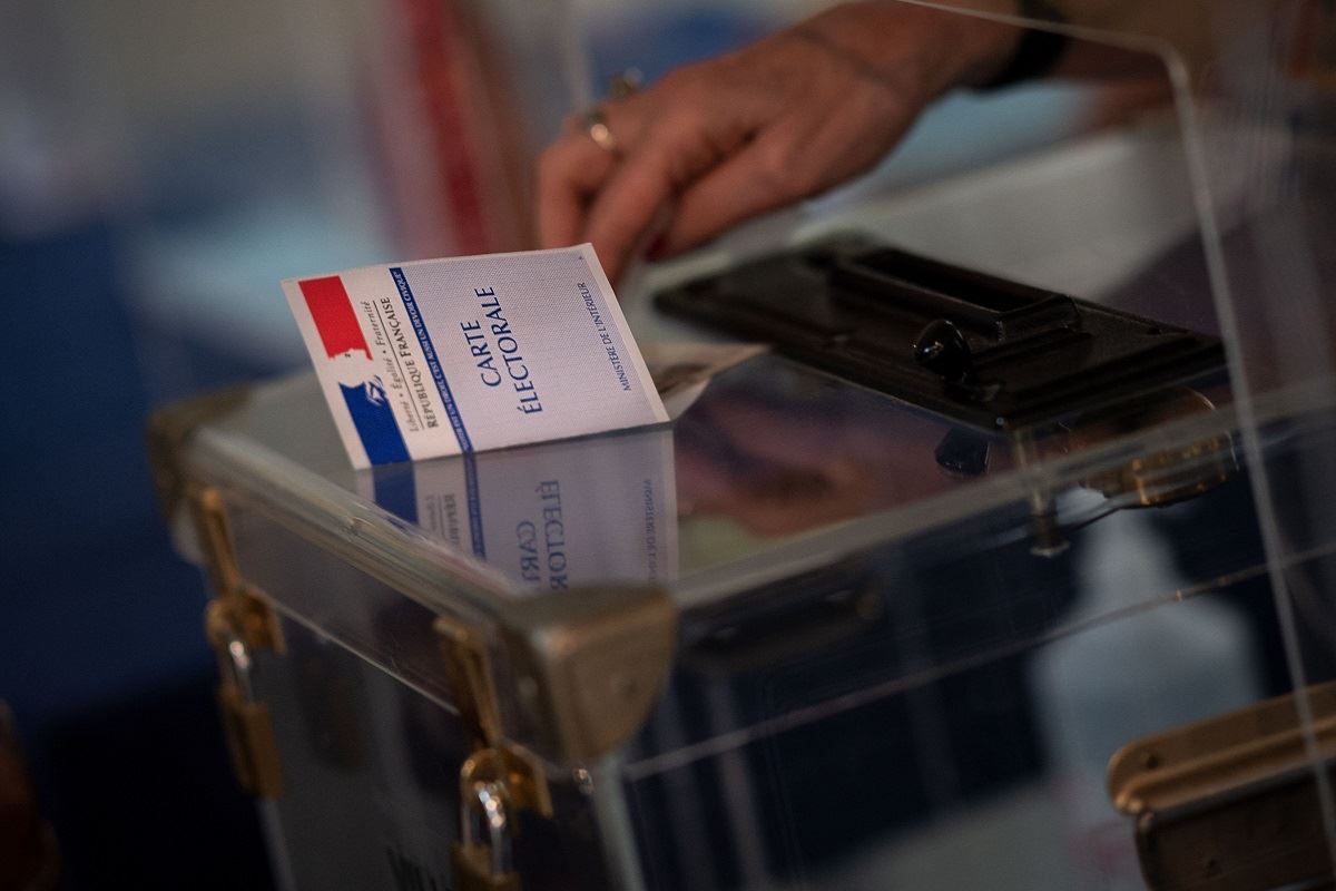 الانتخابات الرئاسية الفرنسية 2022 (2/3): دينامية الانتخابات، الماكينات الحزبية وغياب التحالفات