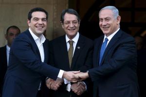 اليونان وإسرائيل وقبرص تبحث في التعاون لإقامة خط لأنابيب الغاز إلى أوروبا