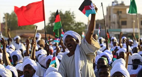 45 يومًا من التظاهر ضد حكم الرئيس السوداني