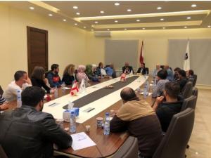 خذلك العالم وأنصفتك الثورة