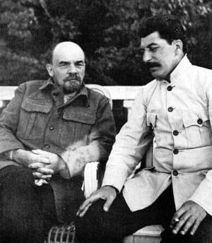 القيادات الروسيّة والسوفياتيّة 1900-2022، رؤية تحليليّة واستراتيجيّة! الحلقة 29: طموح ستالين يتخطّى صمود لينين!