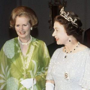 إضاءات على حياة إليزابيث الثانية ملكة بريطانيا -الحلقة الثالثة: دروس وعِبر في حياة الملكة إليزابيث الثانية