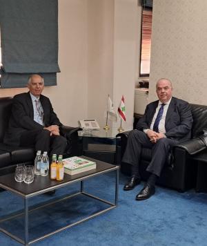 وزير الاتّصالات يستقبل السفير الفرنسي